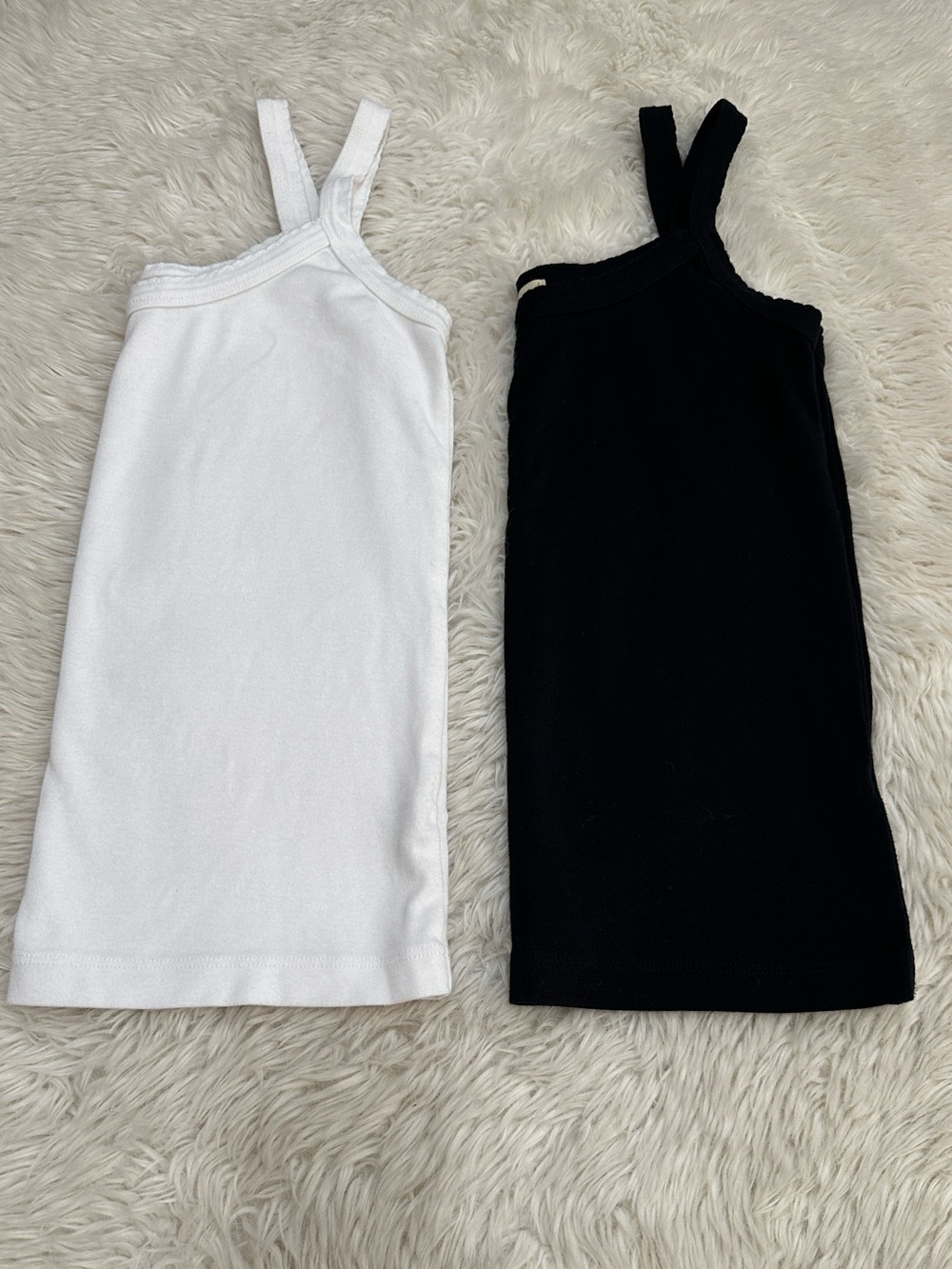 DONNI. The baby Rib Scallop Tank Bundle White & Black